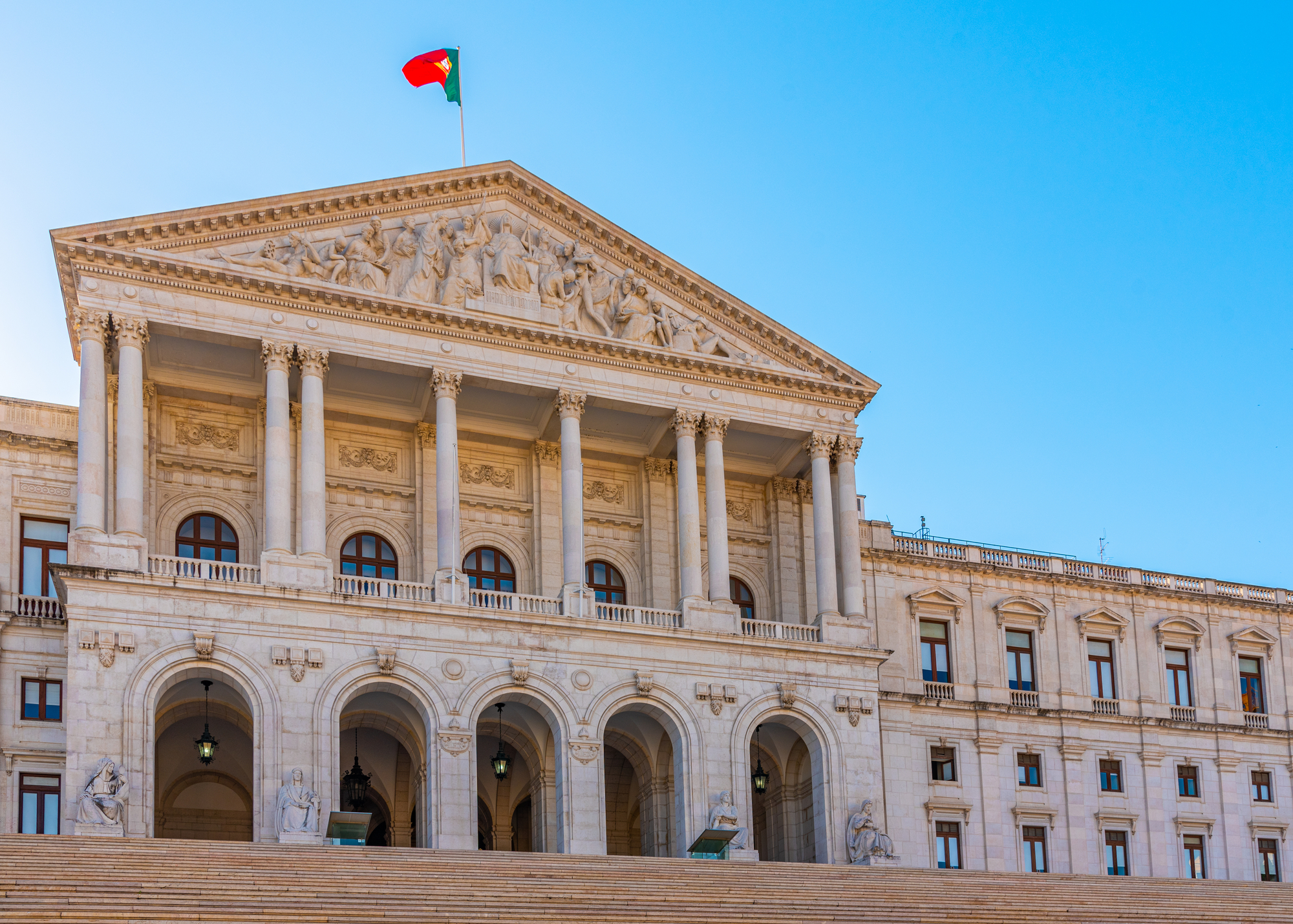 Sul Informação - OE2025: Debate na generalidade previsto para 30 e 31 Outubro e votação final global a 28 Novembro