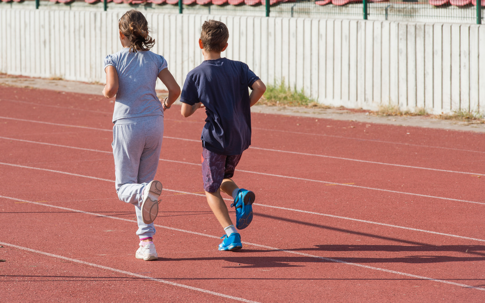 Sul Informação - 1600 alunos fazem a Festa do Atletismo Regional no Estádio da Bela Vista