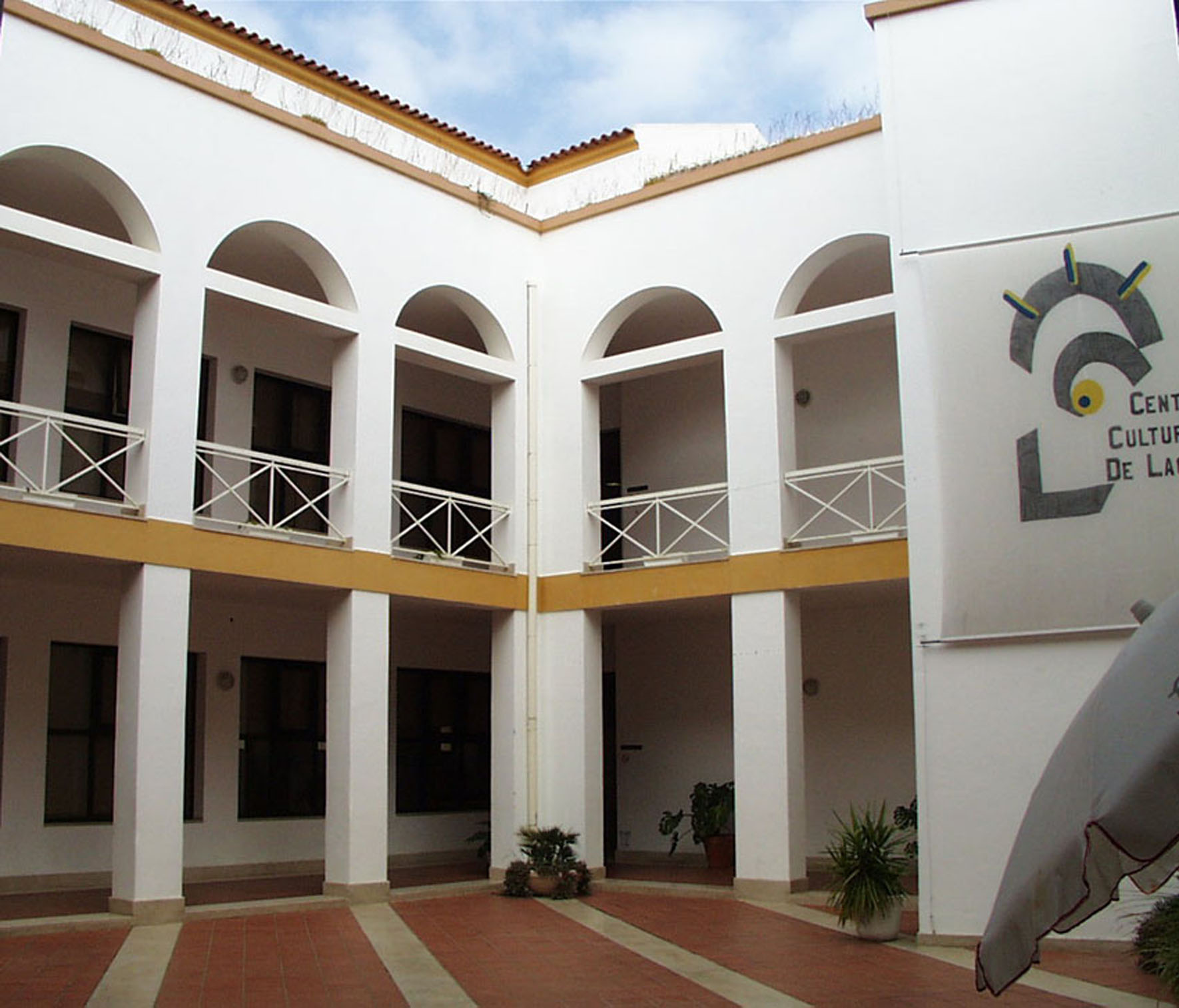 Sul Informação - Centro Cultural de Lagos celebra 25 anos com sunset, exposição e concerto