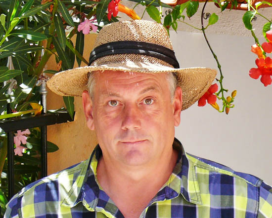 Sul Informação - Britânico lança um dos maiores guias de turismo do Algarve