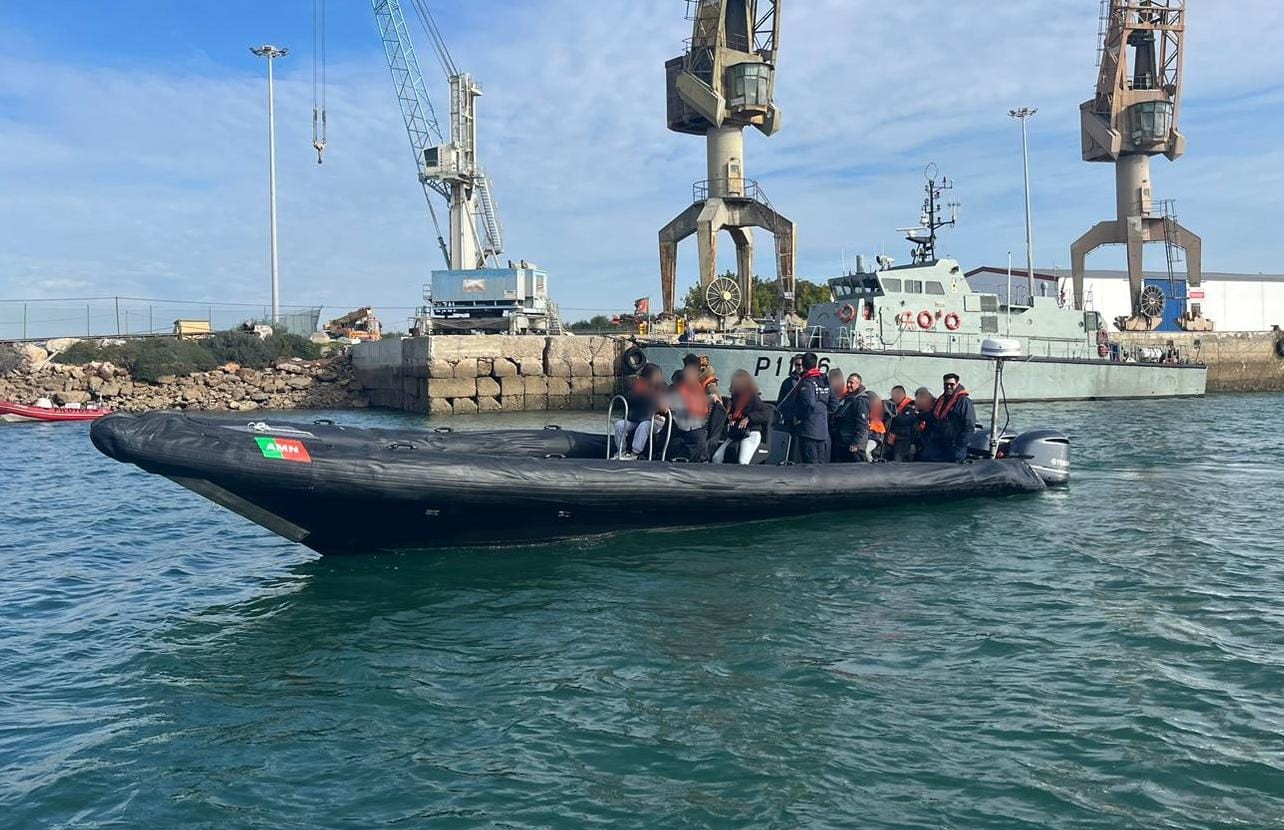 Sul Informação - Jovens da AIPAR realizam atividades com Autoridade Marítima e Marinha