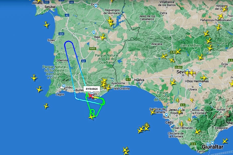 Sul Informação - Avião da Ryanair obrigado a aterrar de emergência em Faro