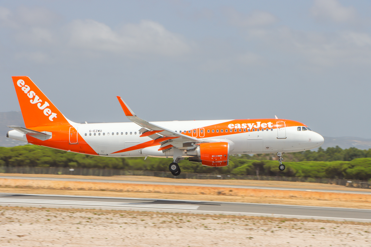 Sul Informação - Avião aterra de emergência em Faro após doença súbita do piloto