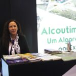 Sul Informação - Nem Conan resistiu ao stand do Algarve na BTL