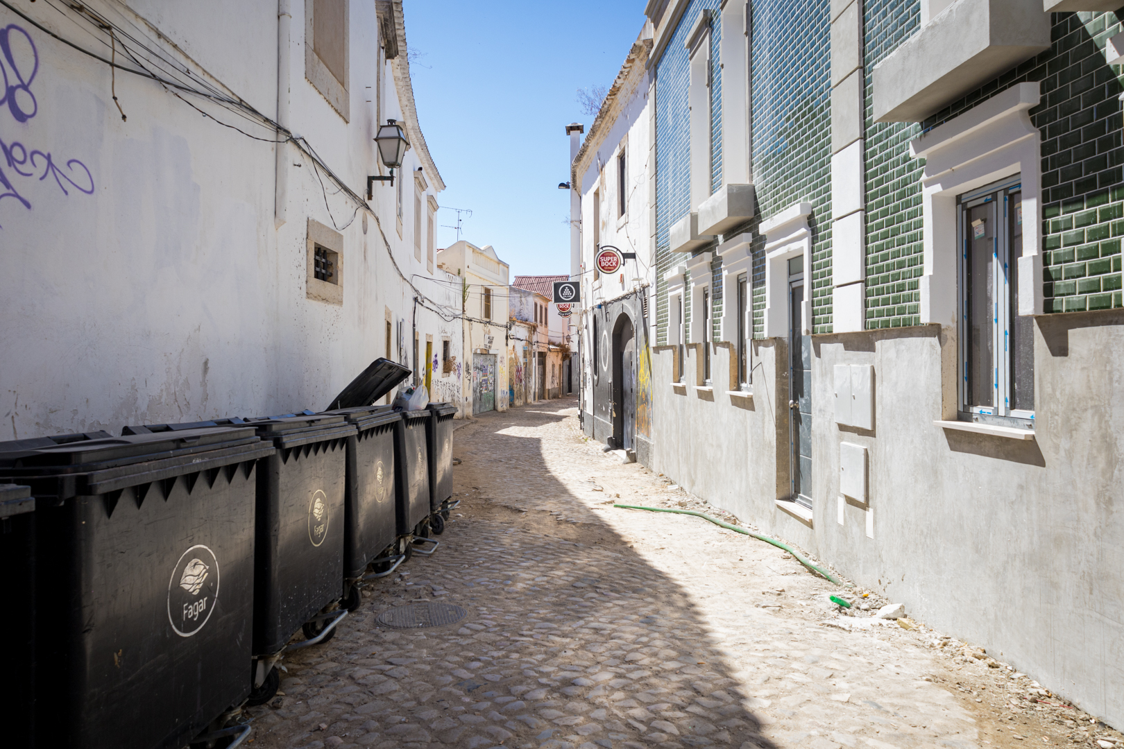 Sul Informação - Moradores do Bairro Ribeirinho de Faro queixam-se de «bola de neve de problemas»
