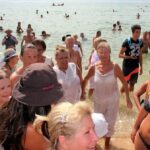 Sul Informação - A serra voltou a descer ao mar para tomar um Banho Santo na Manta Rota