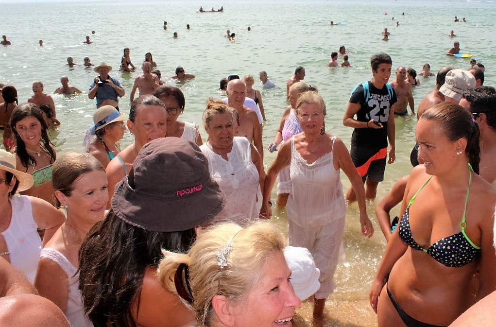 Sul Informação - A serra voltou a descer ao mar para tomar um Banho Santo na Manta Rota