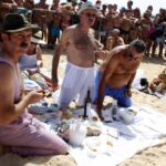 Sul Informação - A serra voltou a descer ao mar para tomar um Banho Santo na Manta Rota