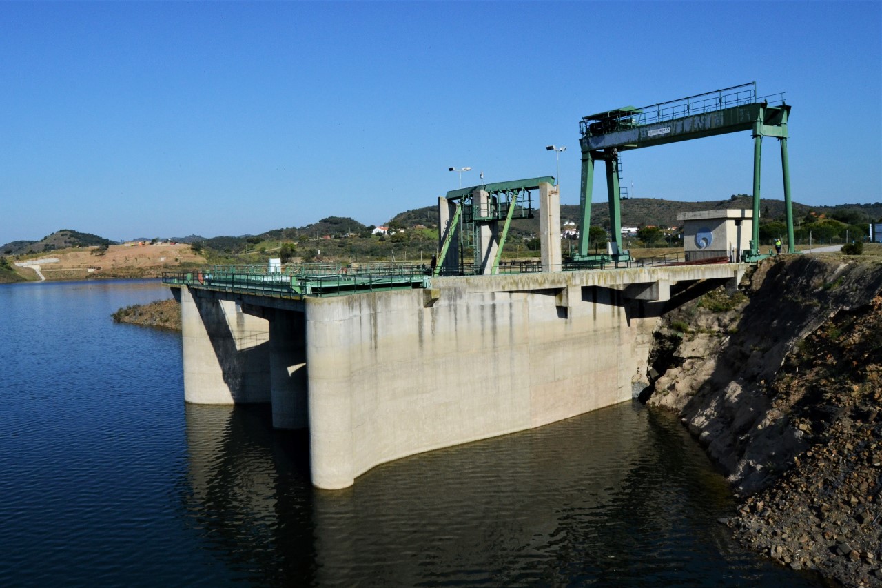 Sul Informação - Há 3 milhões de euros para garantir mais água no Sotavento a curto prazo