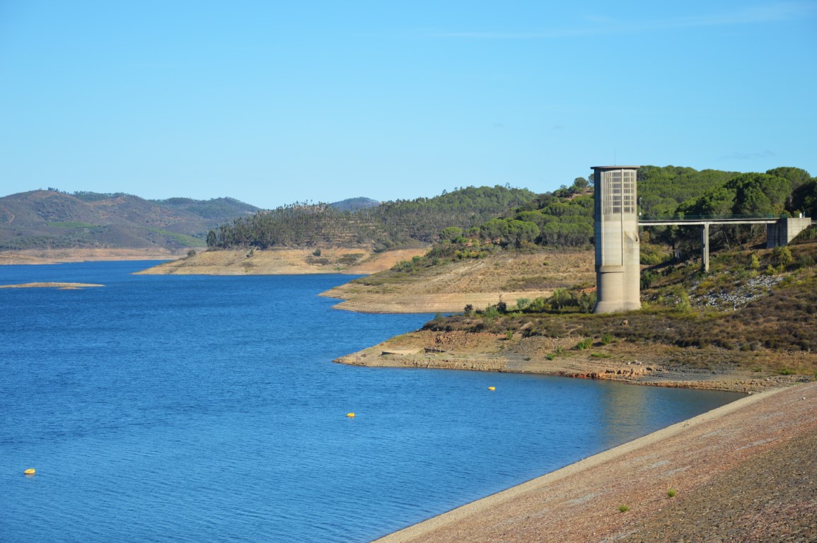 Sul Informação - Governo: Plano de Eficiência Hídrica do Alentejo prevê investimento de quase 1.000 ME