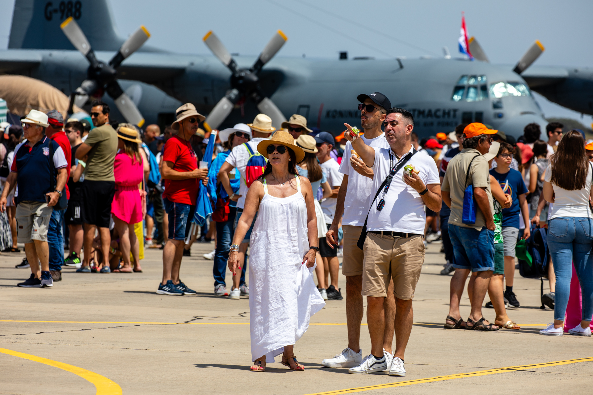 Sul Informação - 100 mil pessoas de cabeça no ar com o Beja AirShow [fotos e vídeos]