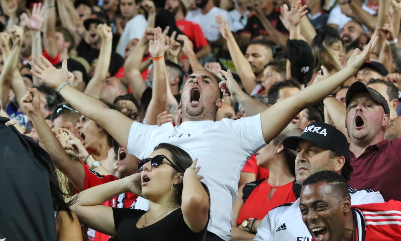 Sul Informação - Benfica vence Supertaça ao Sporting com chapa cinco