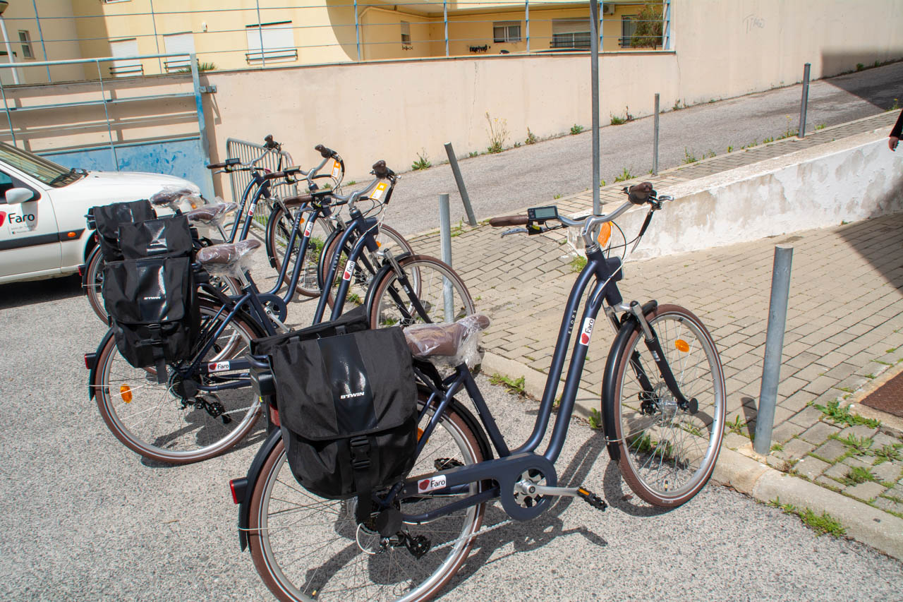 Sul Informação - Médicos e enfermeiros de Faro já podem ir de bicicleta elétrica prestar apoio domiciliário