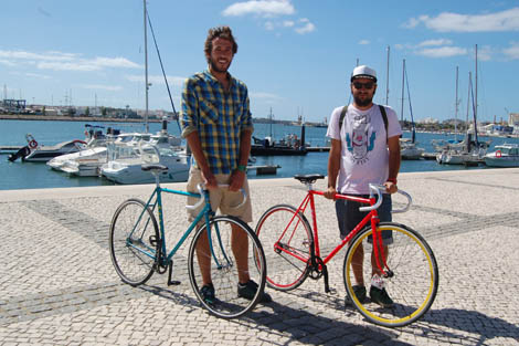 Sul Informação - Jovens lançam Bike Postal, a primeira empresa de estafetas de bicicleta em Portimão