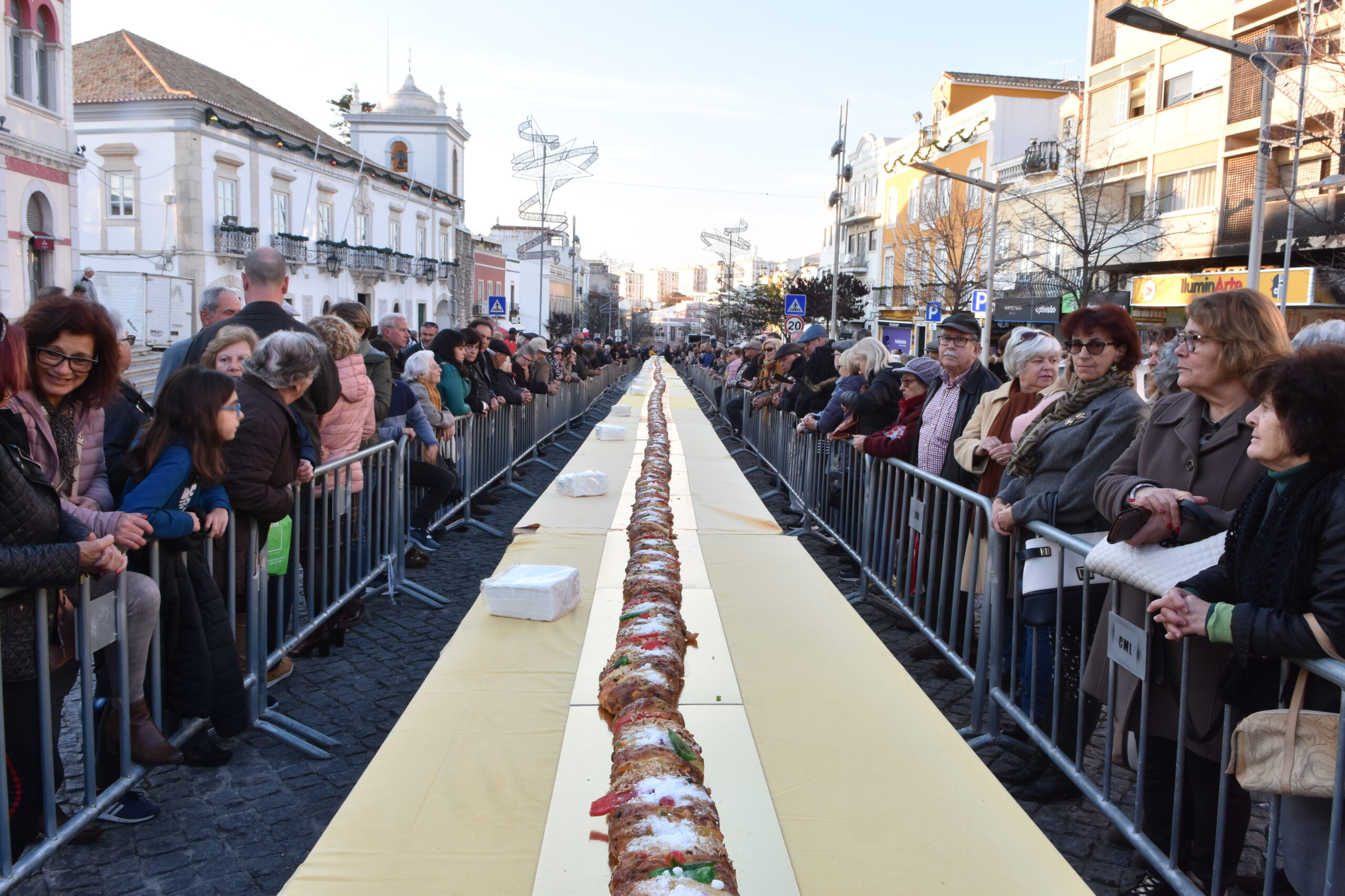 Sul Informação - Loulé encerra Programação de Natal com 150 metros de bolo-rei