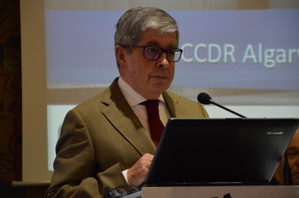 Sul Informação - «Esqueçam as divisões partidárias e ponham o Algarve acima de tudo», exorta Valente de Oliveira