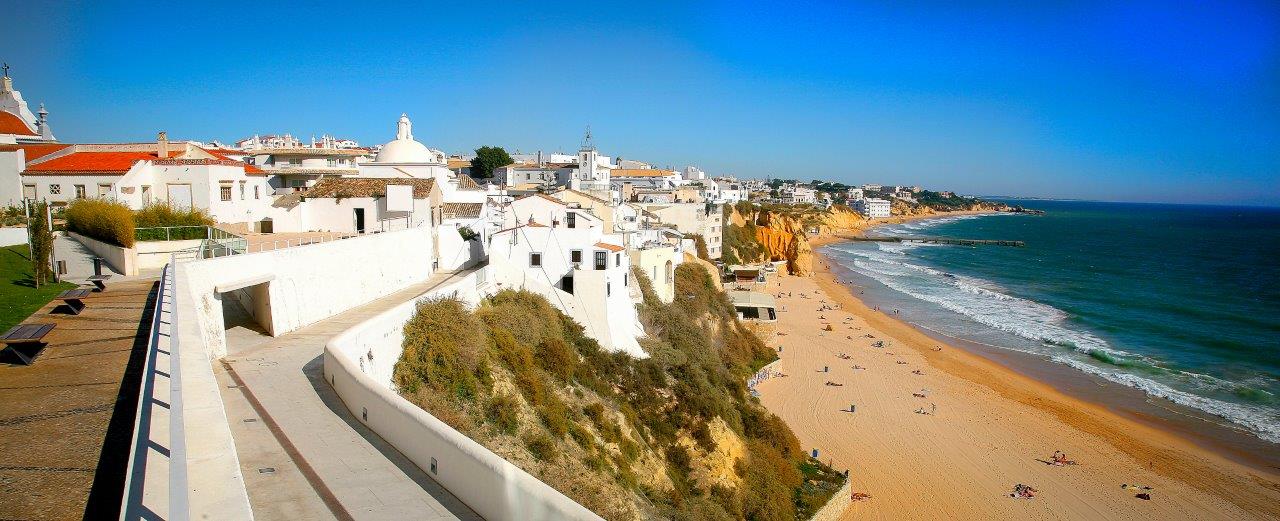 Sul Informação - Albufeira prolonga isenção de rendas do comércio em equipamentos municipais