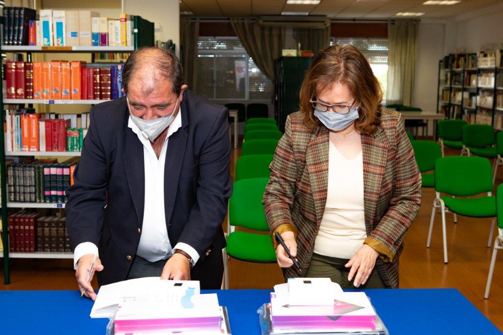 Sul Informação - Albufeira distribuiu 694 tablets pelas escolas do concelho