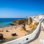 Sul Informação - Albufeira instala painéis de azulejos no centro antigo para contar séculos da sua história