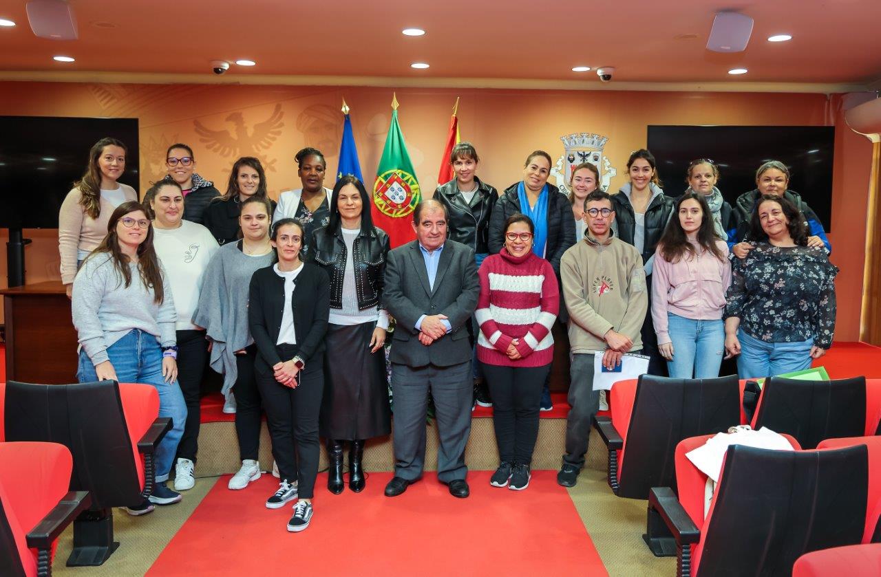 Sul Informação - Albufeira vai contratar mais 50 pessoas para a área da educação