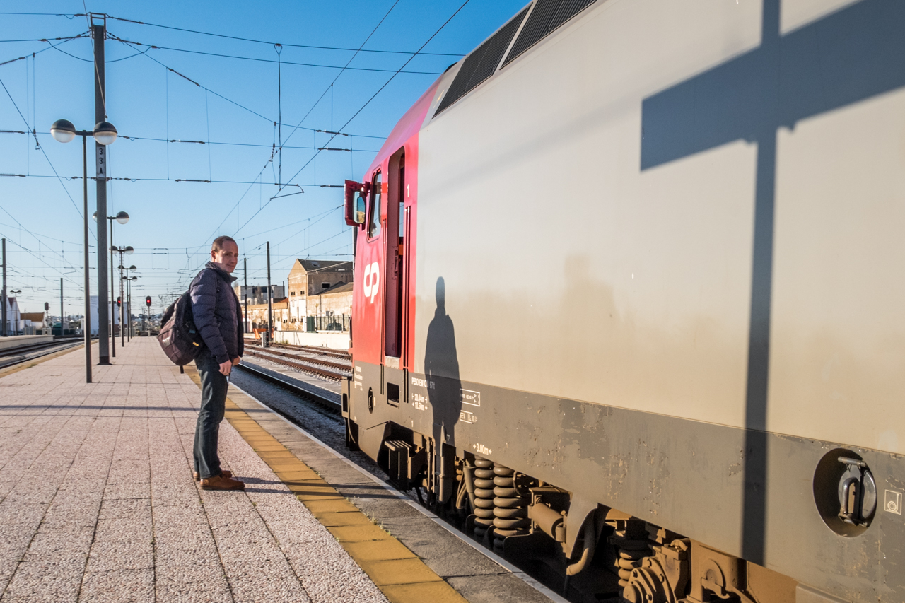 Sul Informação - OE2024: Passe ferroviário nacional alargado a comboios urbanos, inter-regionais e intercidades