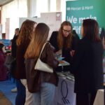 Sul Informação - Mais de três dezenas de empresas estiveram presentes na Feira de Estágios da UAlg