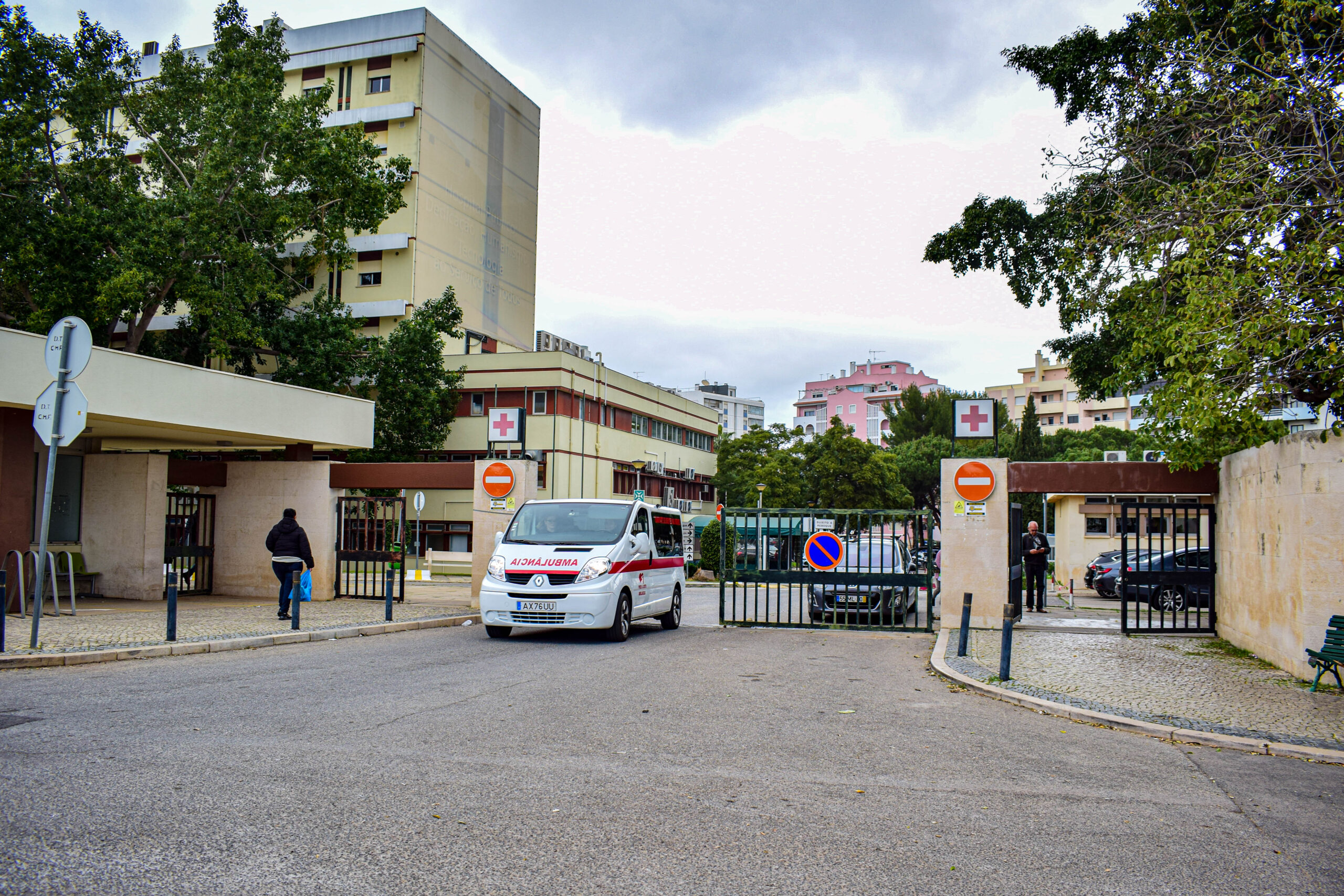 Sul Informação - ULS: Inquéritos de comissões a cirurgiões do hospital de Faro concluíram que não houve erros