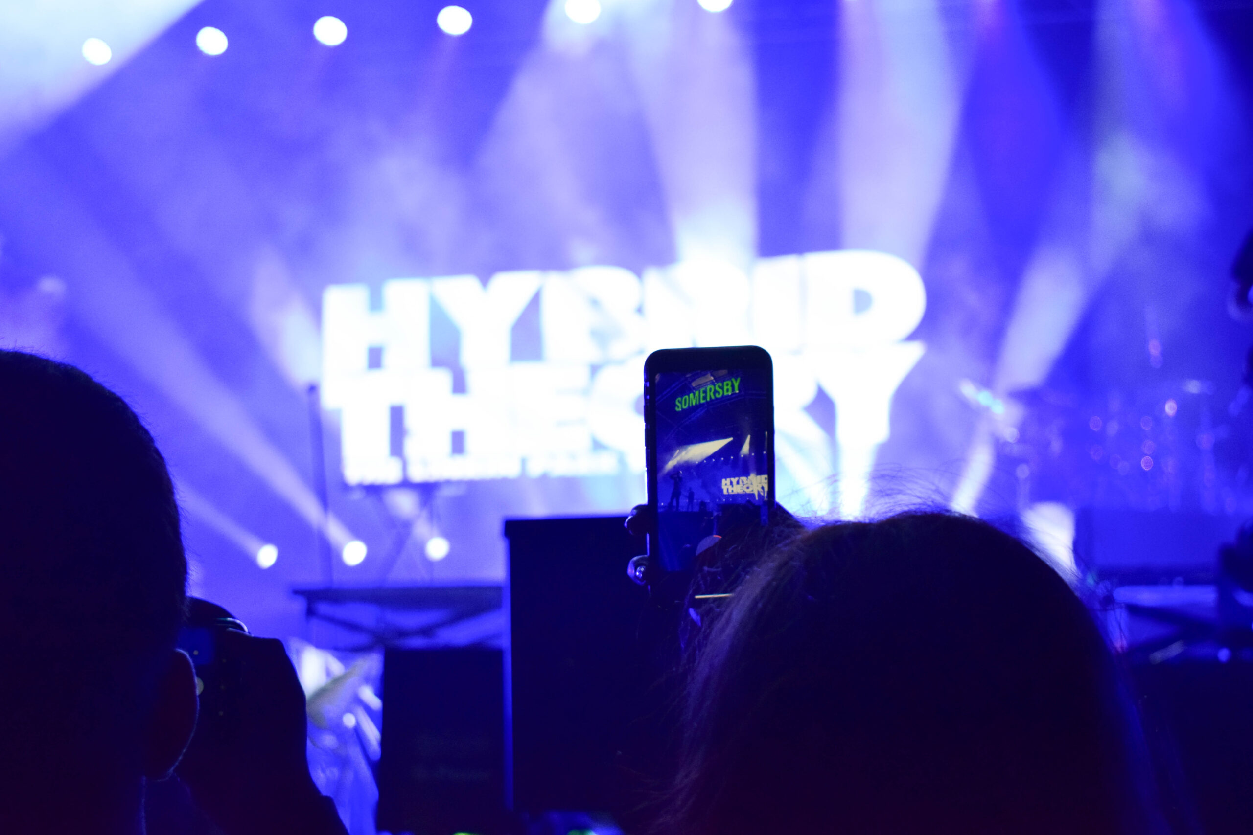 Sul Informação - Nem a chuva impediu os Hybrid Theory de fazer a festa no primeiro dia de Semana Académica
