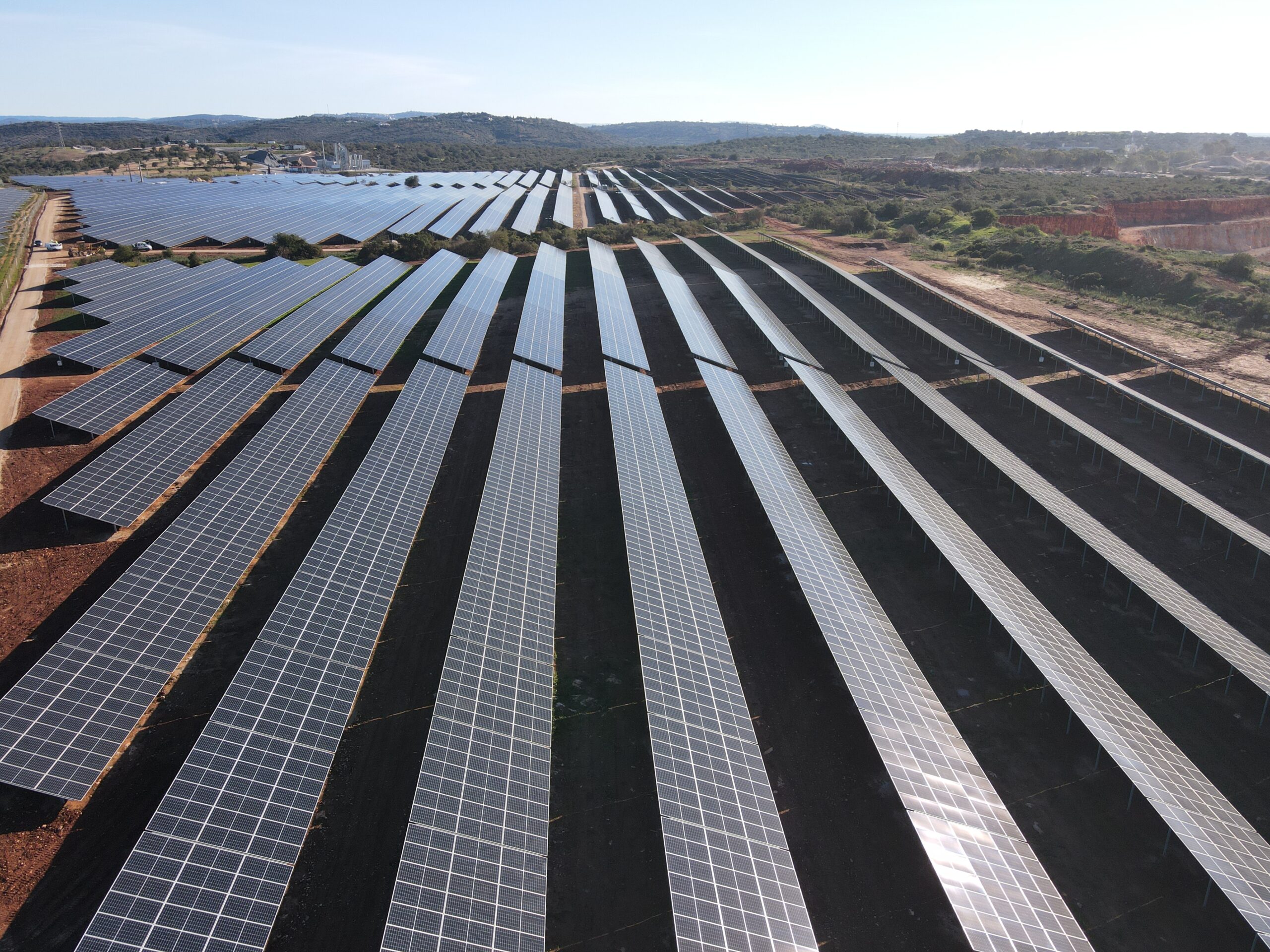 Sul Informação - Centrais Fotovoltaicas de Montechoro já estão a trabalhar