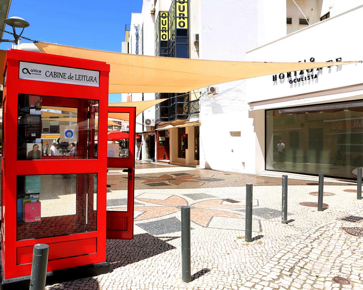 Sul Informação - Cabine de leitura em Portimão promove cultura e dinamiza Rua do Comércio