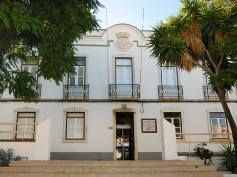 Sul Informação - Castro Marim dedica mais de metade do Orçamento para 2014 ao investimento