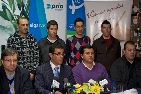 Sul Informação - Ciclismo em Tavira passa a chamar-se «Carmin Prio» e apresenta três reforços