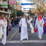 Sul Informação - Avenida encheu-se para aquele que foi o primeiro dia do Carnaval de Loulé