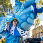 Sul Informação - Avenida encheu-se para aquele que foi o primeiro dia do Carnaval de Loulé