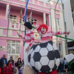 Sul Informação - Avenida encheu-se para aquele que foi o primeiro dia do Carnaval de Loulé
