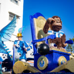 Sul Informação - Avenida encheu-se para aquele que foi o primeiro dia do Carnaval de Loulé