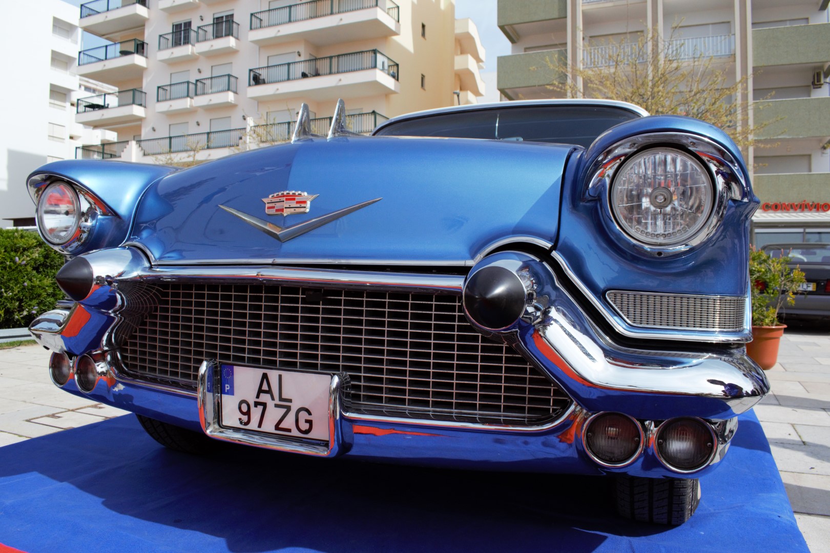 Sul Informação - Cadillac foi a estrela no maior evento de Automóveis Clássicos a sul do Tejo