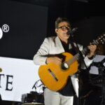 Sul Informação - Noite de enchente “black & white” na Praia do Carvoeiro