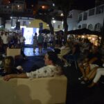 Sul Informação - Noite de enchente “black & white” na Praia do Carvoeiro