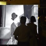 Sul Informação - Noite de enchente “black & white” na Praia do Carvoeiro