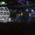 Sul Informação - Noite de enchente “black & white” na Praia do Carvoeiro