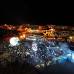 Sul Informação - Noite de enchente “black & white” na Praia do Carvoeiro