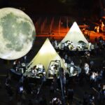 Sul Informação - Noite de enchente “black & white” na Praia do Carvoeiro