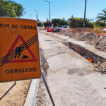 Sul Informação - Obras em rua da Praia do Carvoeiro estão prontas até Agosto, garante Luís Encarnação