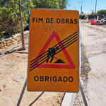 Sul Informação - Obras em rua da Praia do Carvoeiro estão prontas até Agosto, garante Luís Encarnação
