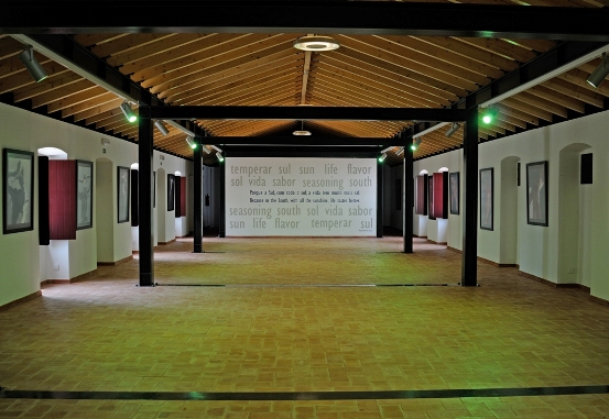 Sul Informação - Exposição de fotografia «A Volúpia e o Suplício da Esteva» patente na Casa do Sal de Castro Marim