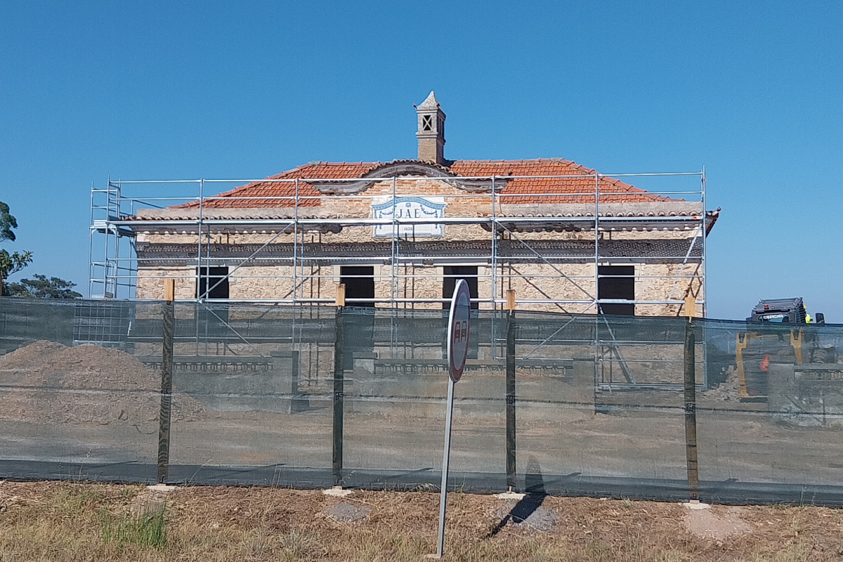Sul Informação - Antiga Casa dos Cantoneiros da serra do Espinhaço de Cão já está em obras
