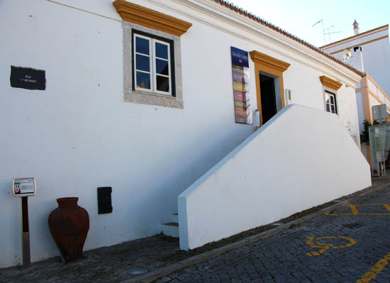 Sul Informação - Alcoutim promove tertúlia sobre história de família de artistas dinamarqueses que ali viveu nos anos 50