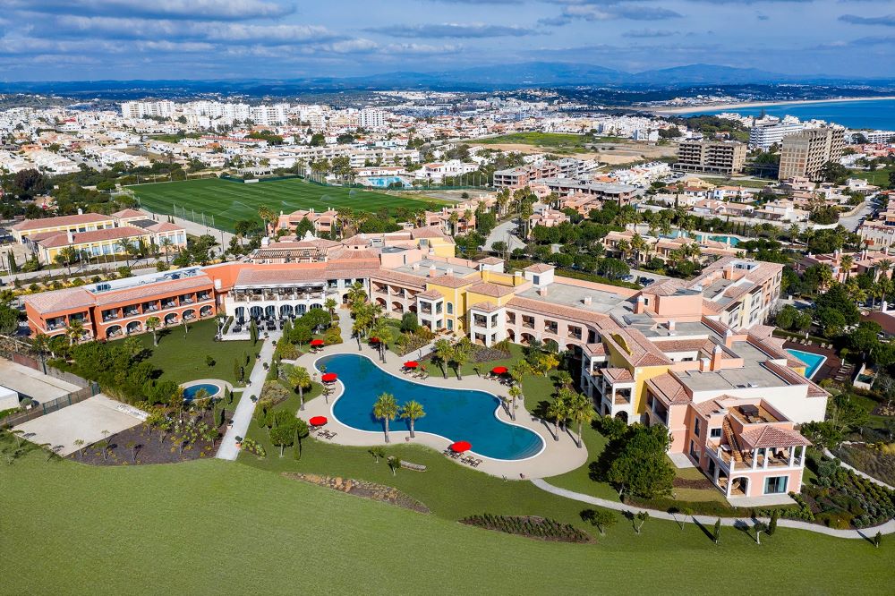 Sul Informação - Cascade Resort renovado após investimento de 7 milhões