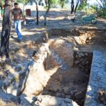 Sul Informação - Cisterna milenar do Castelo de Alferce dá pistas para a história deste povoado fortificado